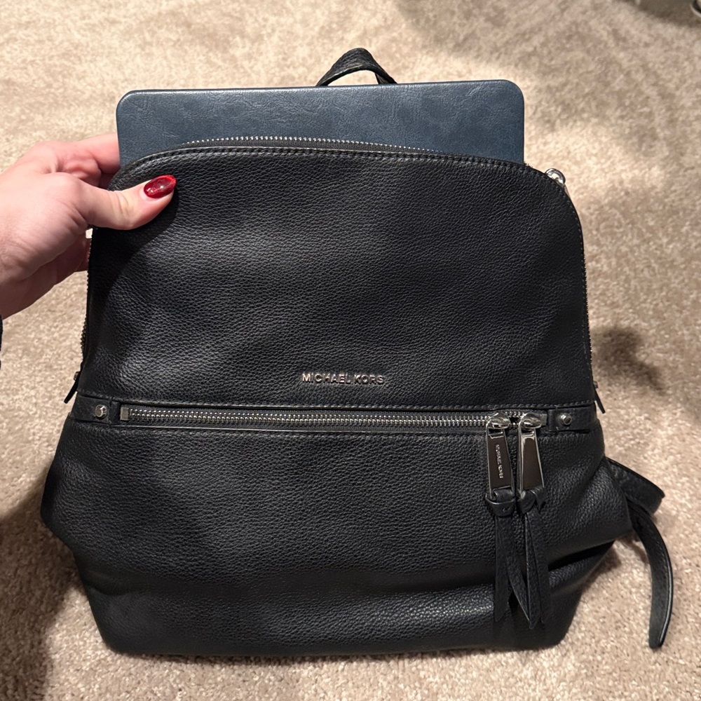 Michael Kors women’s Black Leather Backpack - Picture 5 of 5